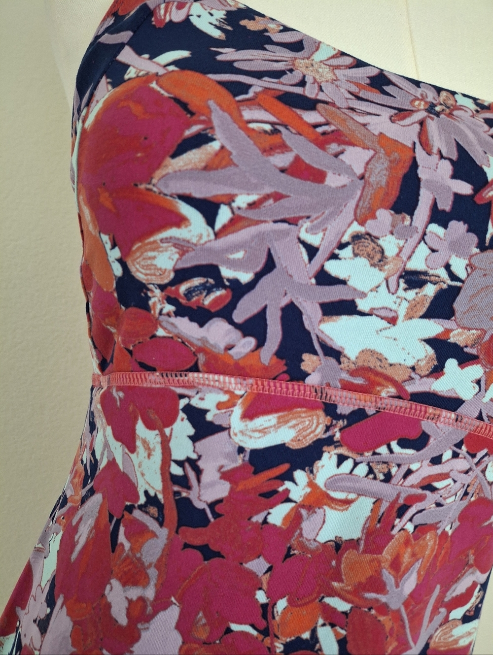 Title Nine Strappy Dream Wild Fuscia Built-in Bra Size S - Picture 3 of 11